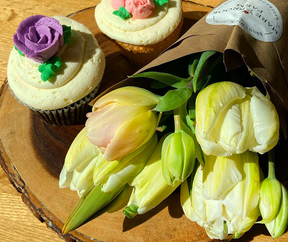 Cupcakes and flowers at Wild Oats Bakery & Cafe in Brunswick, Maine